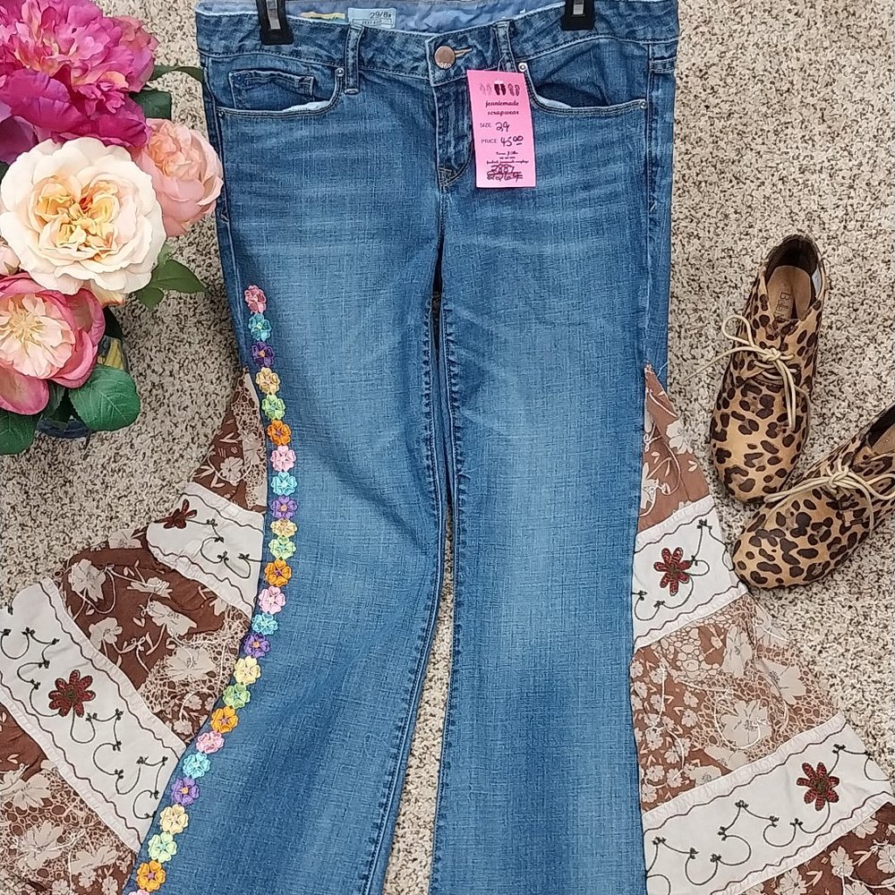 2887 Size 29/8 - 1969 Gap Sexy Boot Upcycled Bell-Bottoms
